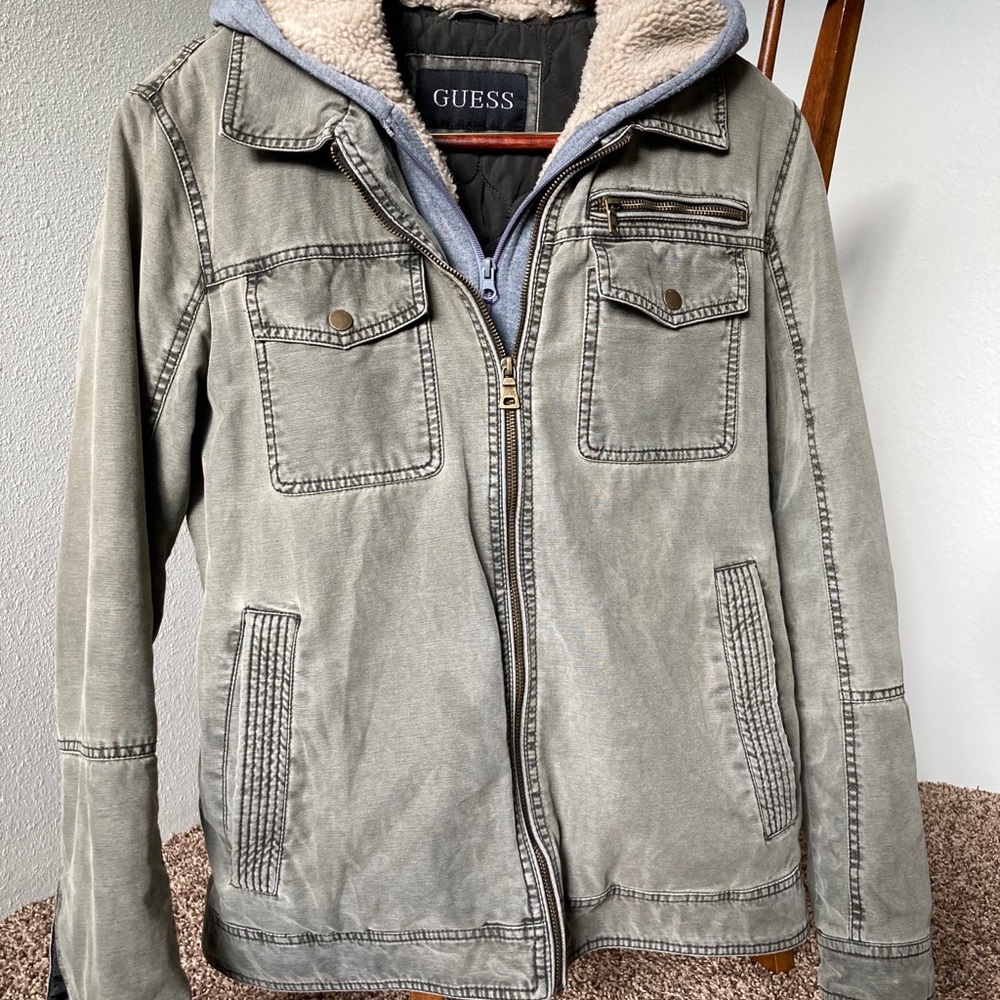 Men’s Large GUESS Trucker Jacket - Detachable Hood